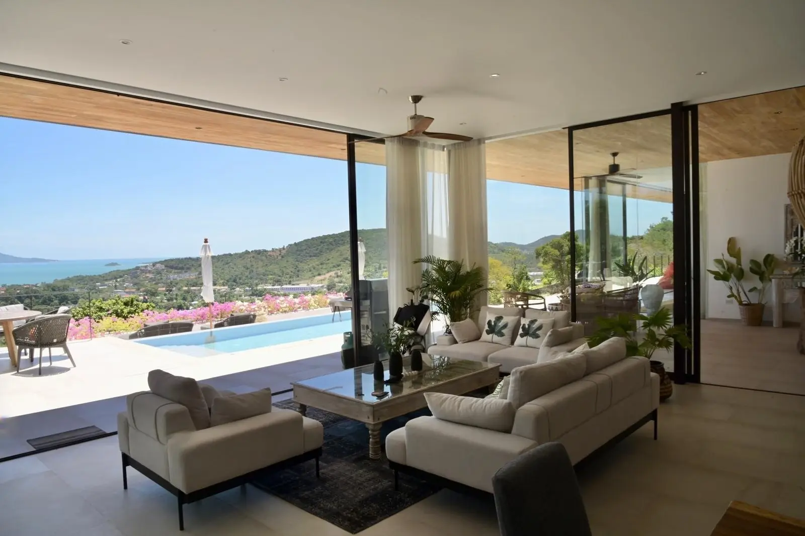 Luxury 3-Bedroom Villa with Stunning Views and Modern Amenities in Bophut, Koh Samui