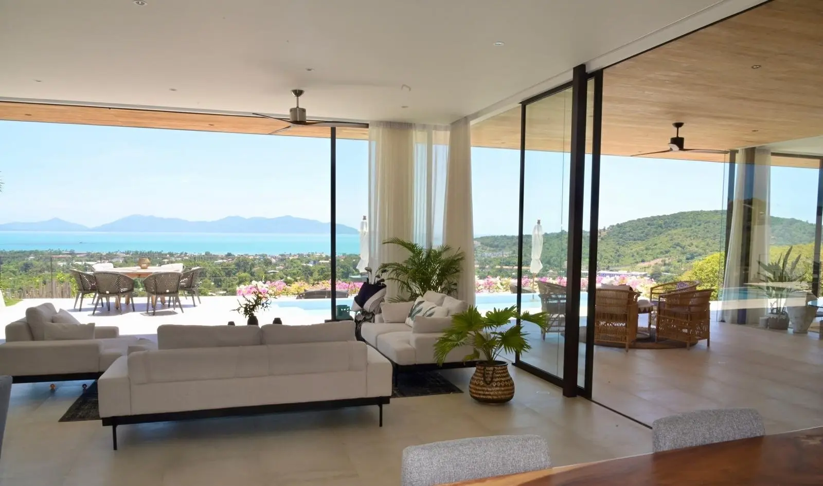 Luxury 3-Bedroom Villa with Stunning Views and Modern Amenities in Bophut, Koh Samui