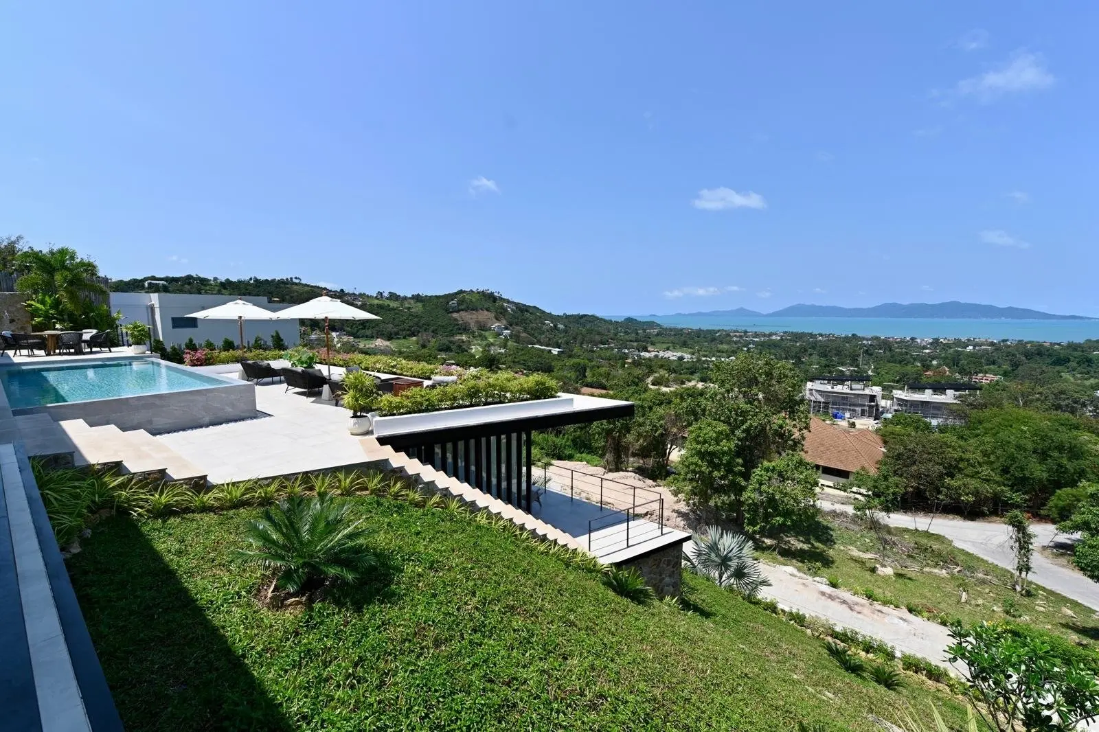 Luxury 3-Bedroom Villa with Stunning Views and Modern Amenities in Bophut, Koh Samui