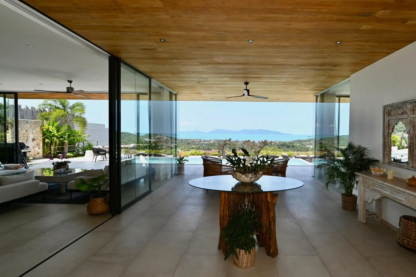 Luxury 3-Bedroom Villa with Stunning Views and Modern Amenities in Bophut, Koh Samui