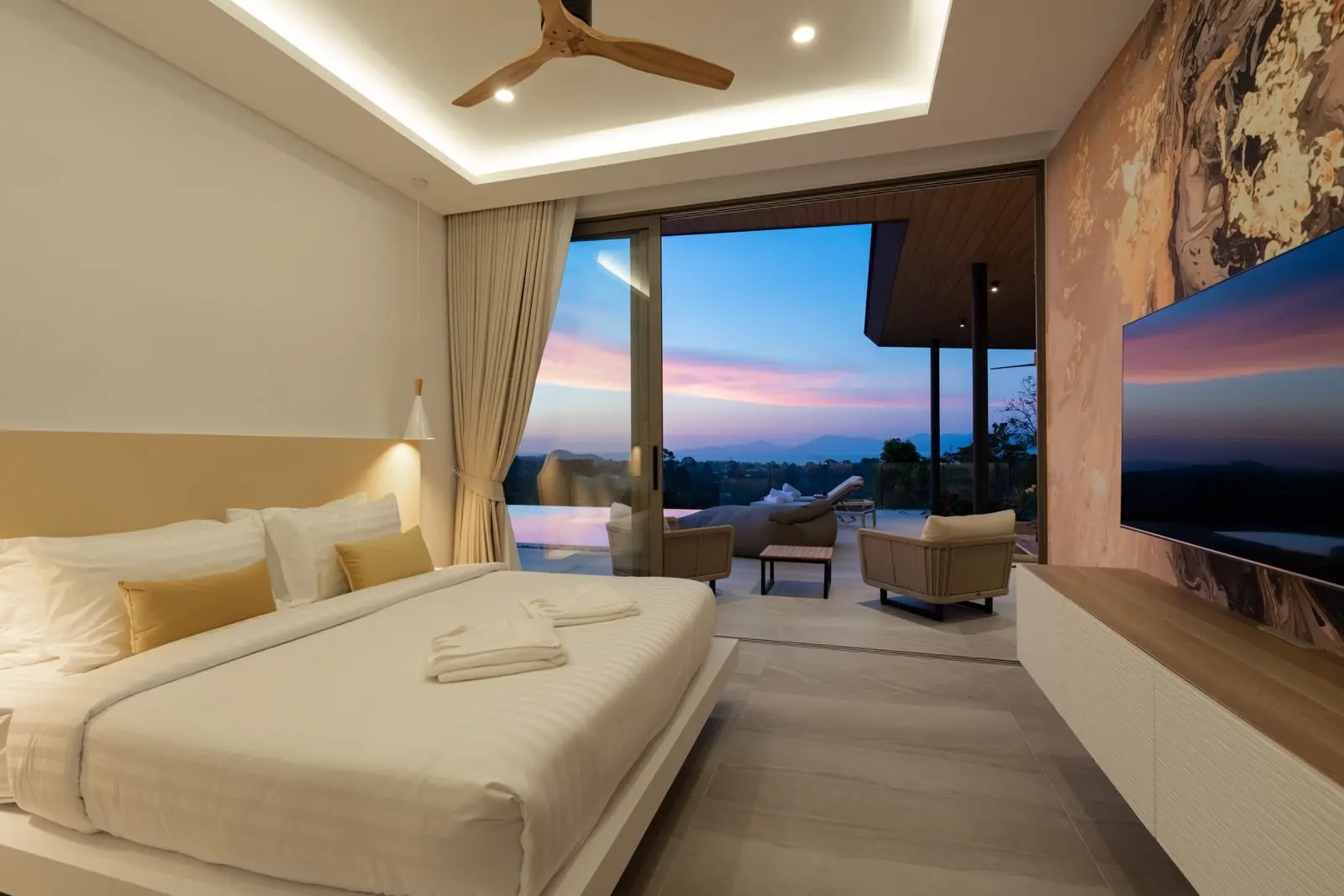 "4 Bedrooms Seaview Villa in Bophut Koh Samui"