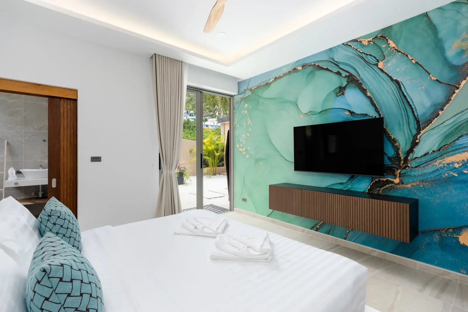 "4 Bedrooms Seaview Villa in Bophut Koh Samui"