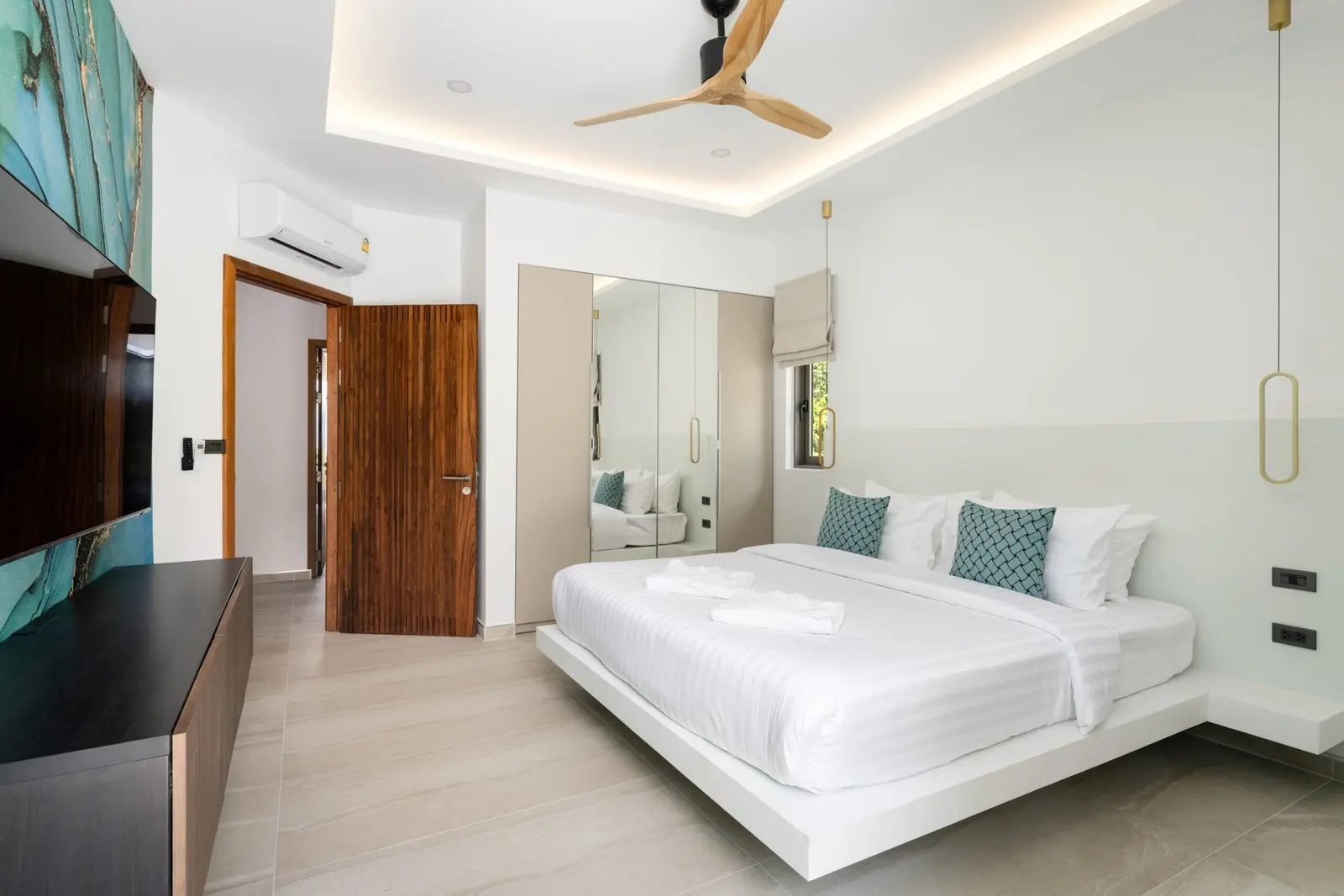 "4 Bedrooms Seaview Villa in Bophut Koh Samui"