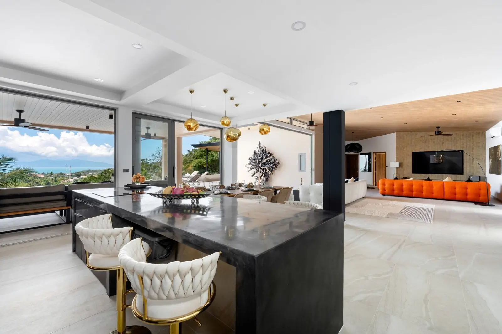 "4 Bedrooms Seaview Villa in Bophut Koh Samui"