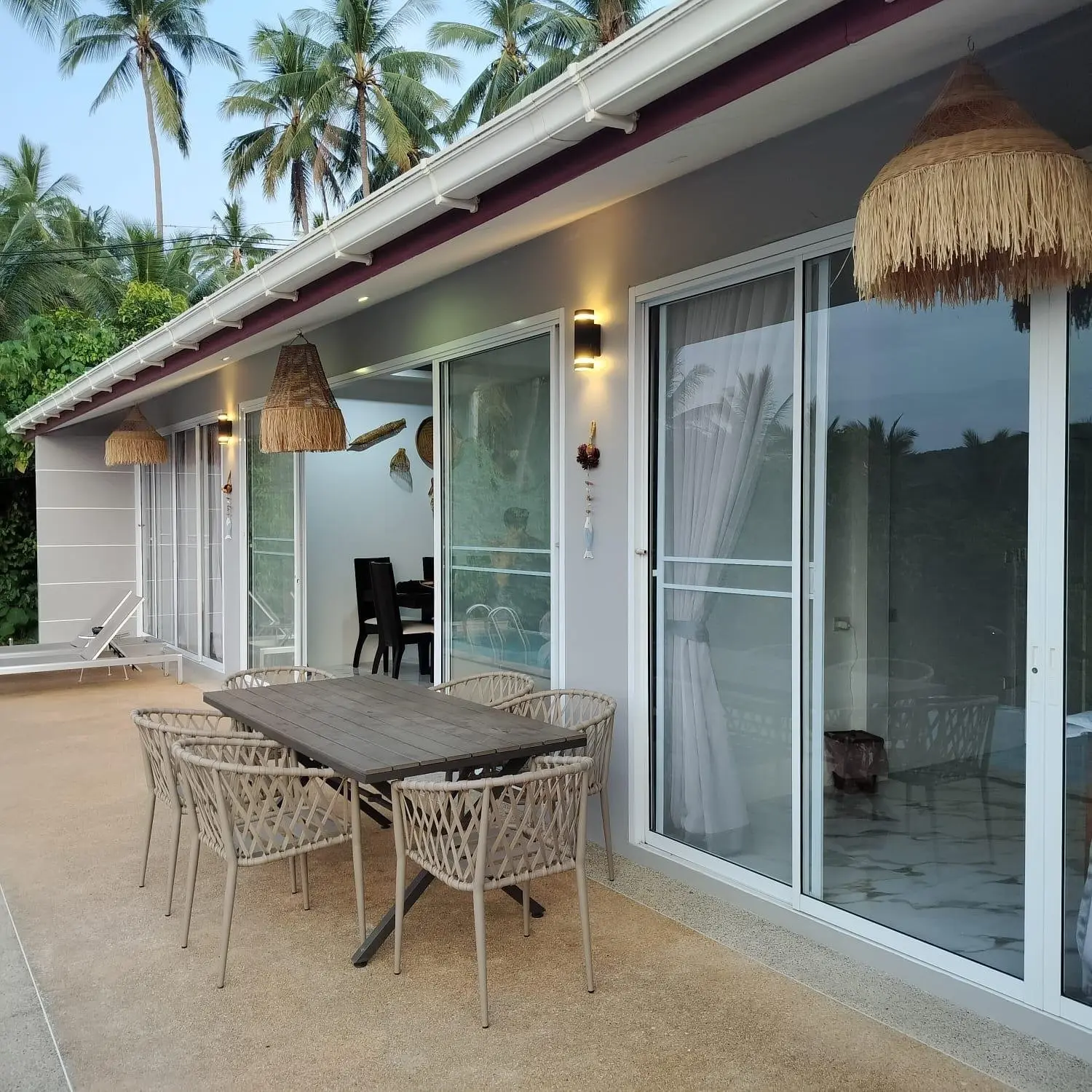 Villa de 5 chambres avec piscine près de la plage de Maenam, Koh Samui À VENDRE