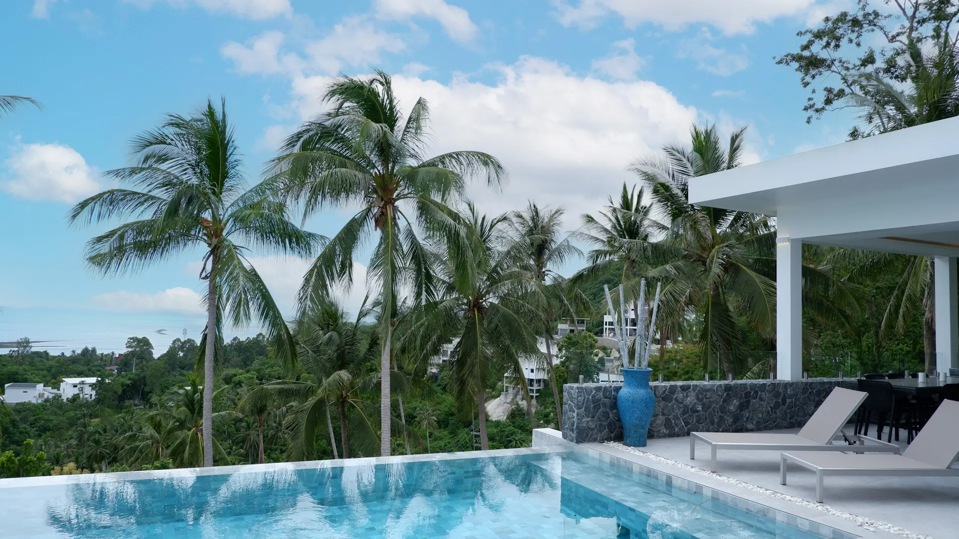 "Urgent Sale: 8-Bedrooms Villa Sea View in Lamai, Koh Samui"