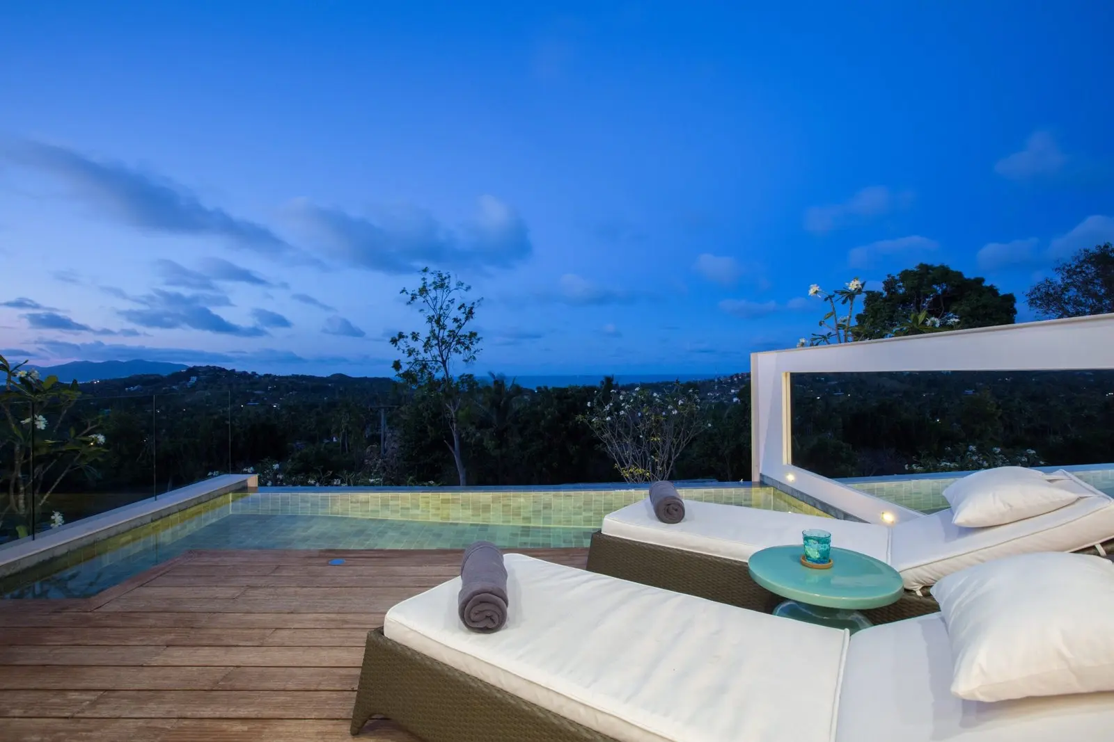 Villas de luxe avec 2 chambres et vue sur la mer avec piscine à Choeng Mon, Koh Samui