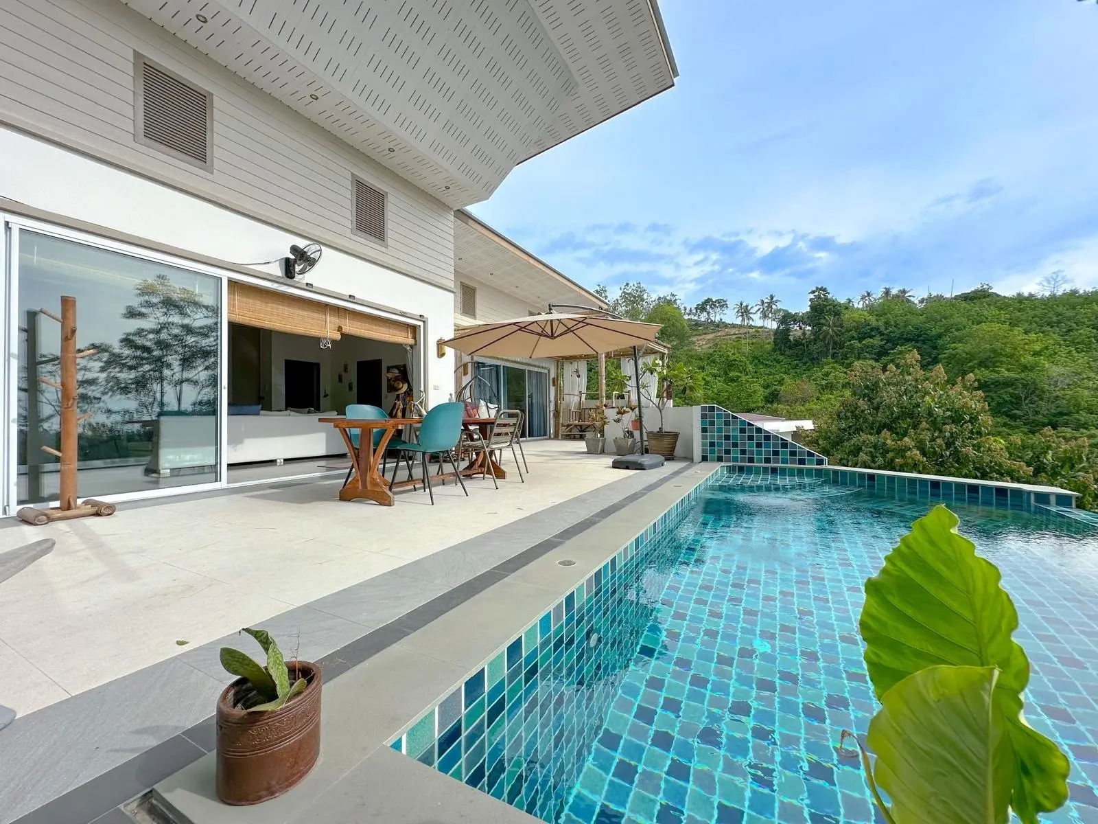 3 chambres + 1 studio Vue sur mer à Lipanoi Koh Samui À VENDRE