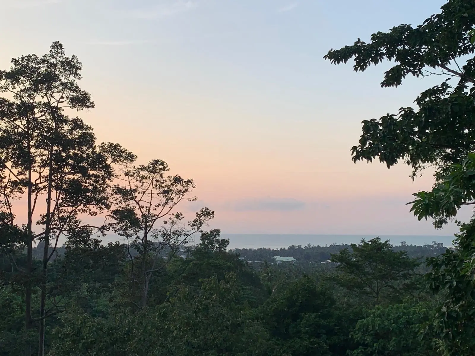 在利帕诺伊考萨美岛的海景3卧室+1间工作室 出售