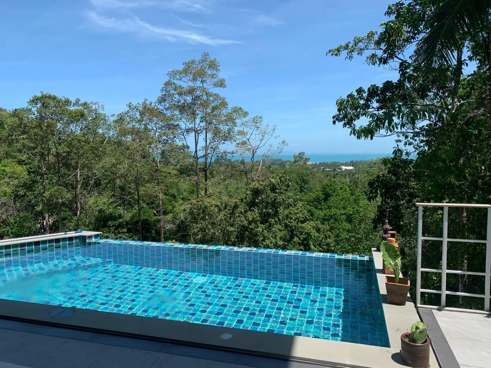 3 chambres + 1 studio Vue sur mer à Lipanoi Koh Samui À VENDRE