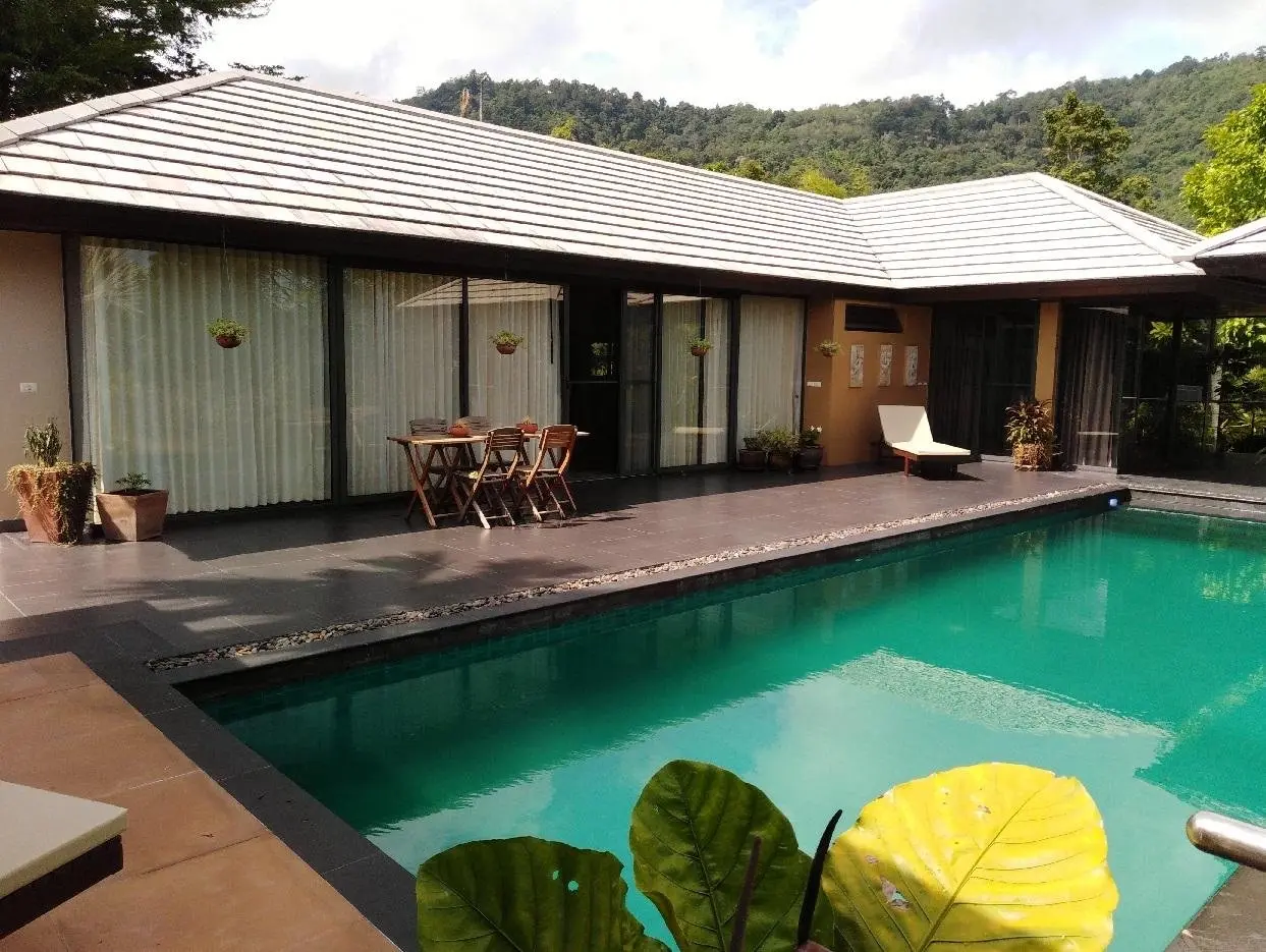 Villa de luxe de 5 chambres à Maenam Koh Samui VENTE