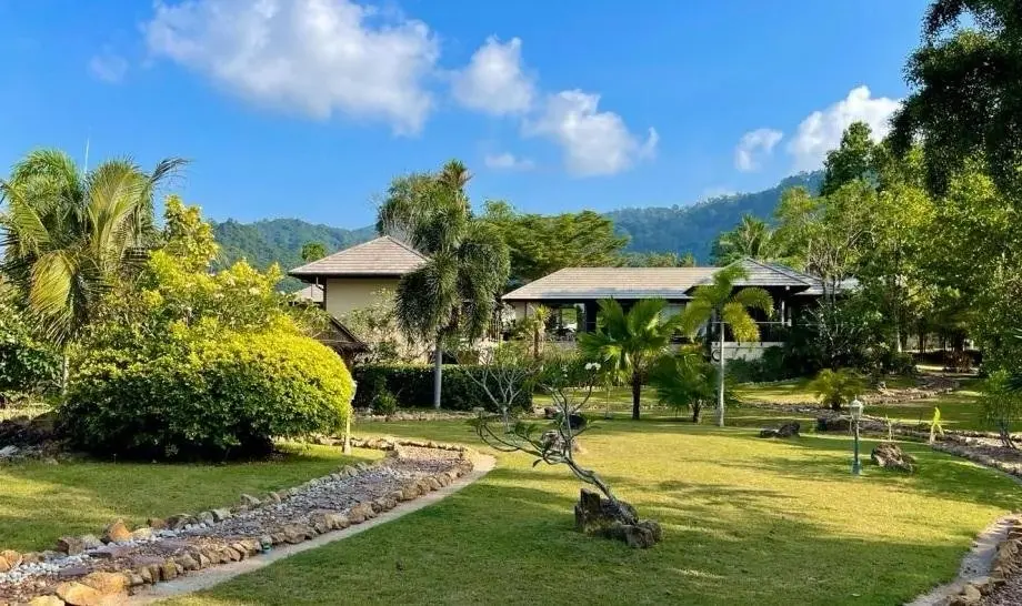 Villa de luxe de 5 chambres à Maenam Koh Samui VENTE