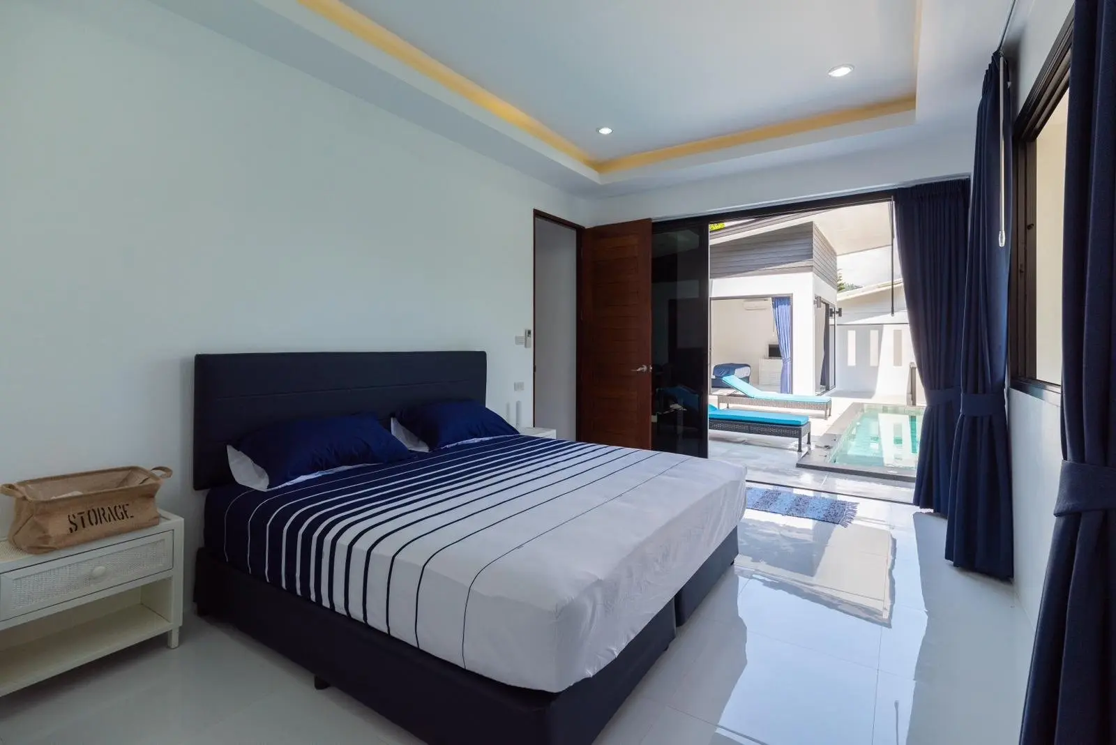 Villa de 4 chambres avec piscine à 5 minutes du centre-ville à Lamai Koh Samui À VENDRE