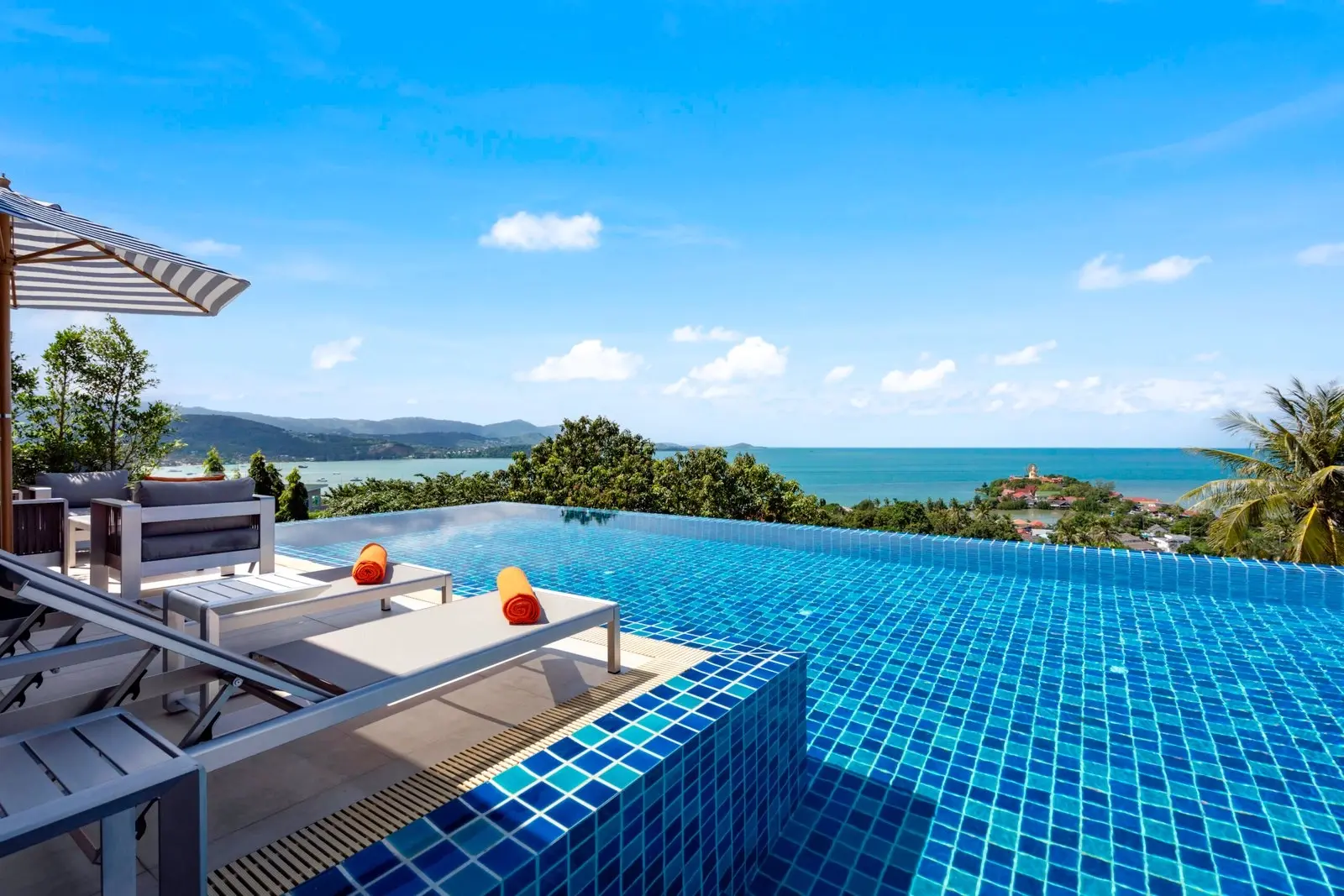 Villa de 2 étages avec 3 chambres à coucher et vue sur la mer à Bangrak Koh Samui LOCATION