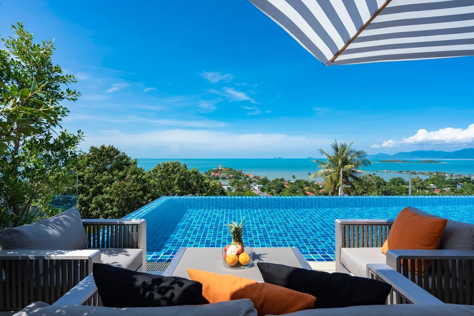 Villa de 2 étages avec 3 chambres à coucher et vue sur la mer à Bangrak Koh Samui LOCATION