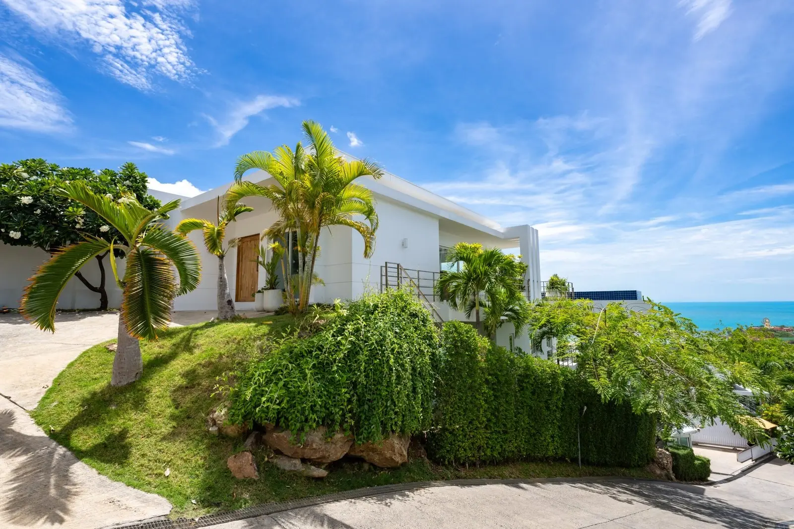 Villa 2 Étages de 4 Chambres avec Vue Mer à Bangrak Koh Samui LOCATION