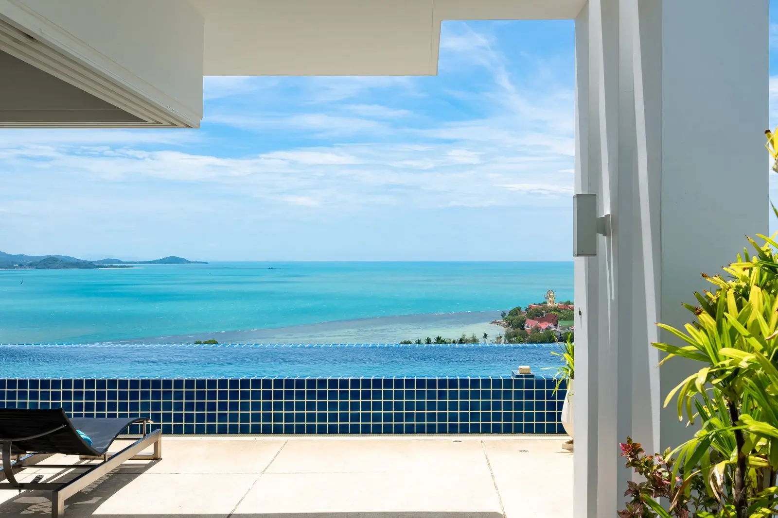 Villa 2 Étages de 4 Chambres avec Vue Mer à Bangrak Koh Samui LOCATION