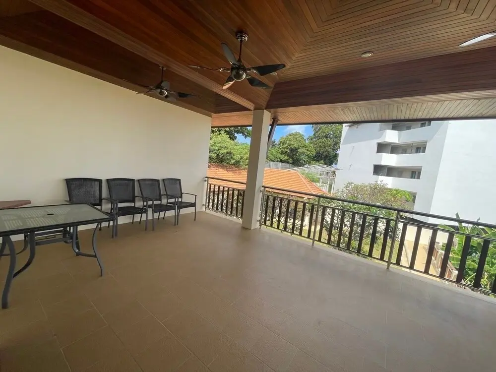 Charmante villa thaïlandaise avec vue sur la mer, 5 chambres à louer à Plai Laem, Koh Samui LOUER