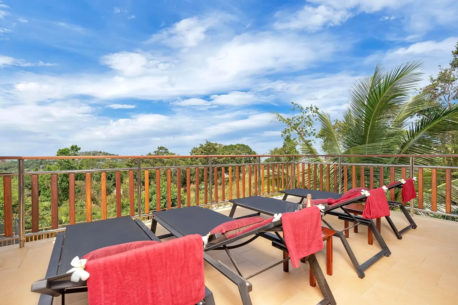 Charmante villa thaïlandaise avec vue sur la mer, 5 chambres à louer à Plai Laem, Koh Samui LOUER