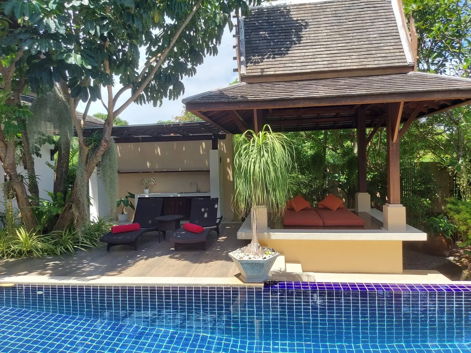 5-Bedrooms Beachside Villa Plai Laem, Koh Samui "RENT"