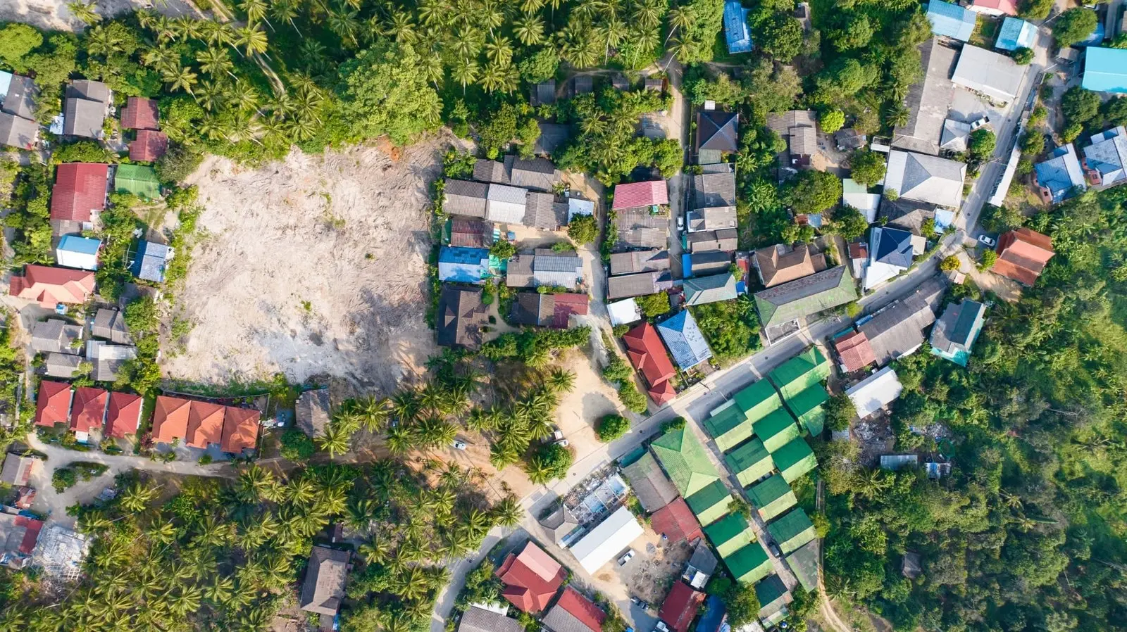 ที่ดินแปลงสี่เหลี่ยม 1 ไร่ (1600 ตร.ม.) สำหรับขายในละไม, เกาะสมุย - เหมาะสำหรับวิลล่าที่คุณใฝ่ฝัน