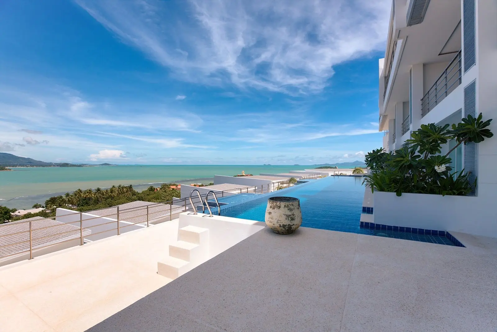  Penthouse de 3 chambres M avec vue sur la mer à Bangrak 