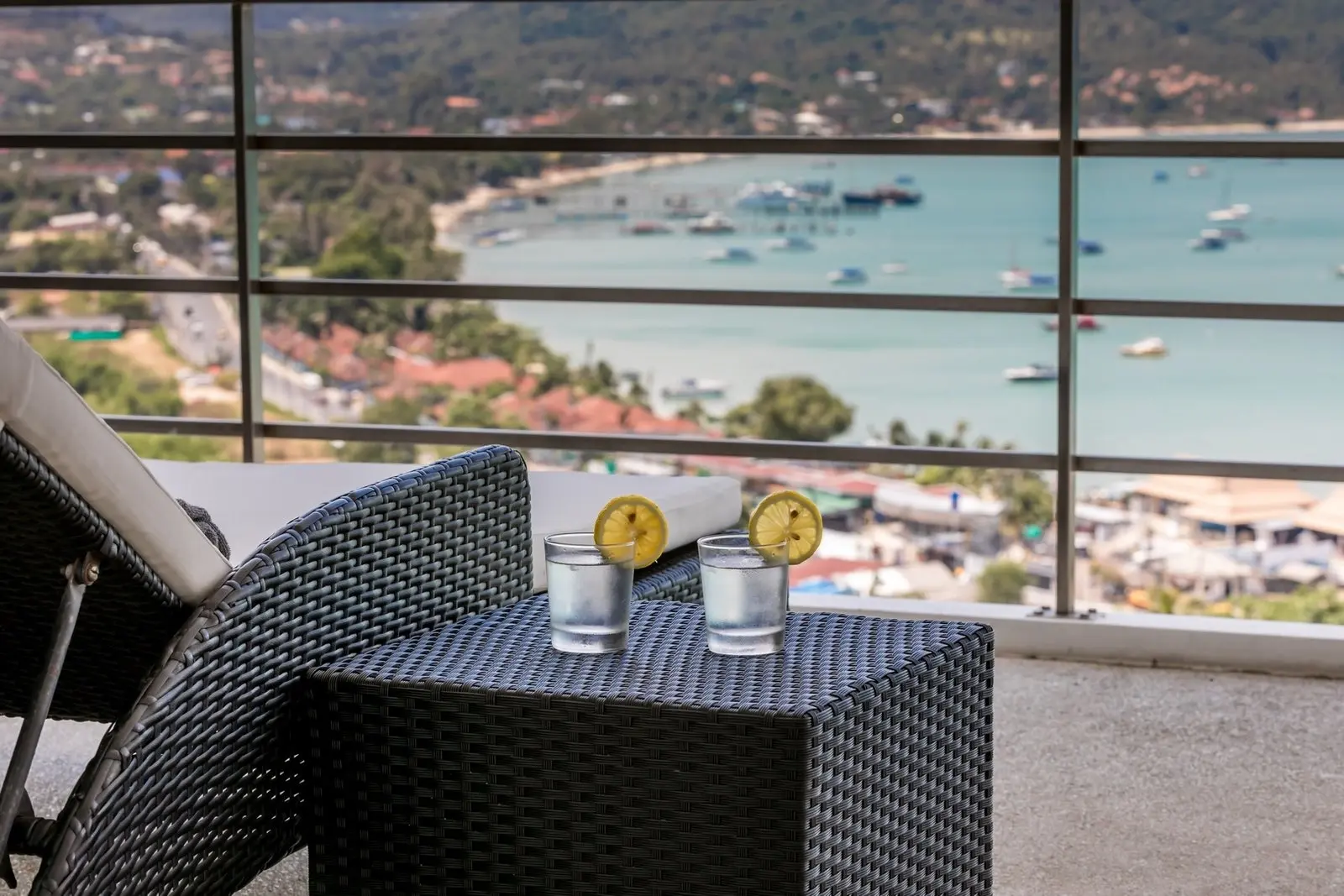 Penthouse de 3 chambres K avec vue sur la mer à Bangrak LOUER