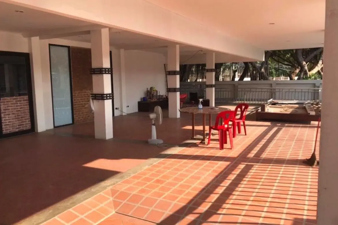 Opportunité Rare : À Vendre - Hôtel Boutique de 24 Chambres dans le Calme de Plai Laem, Koh Samui