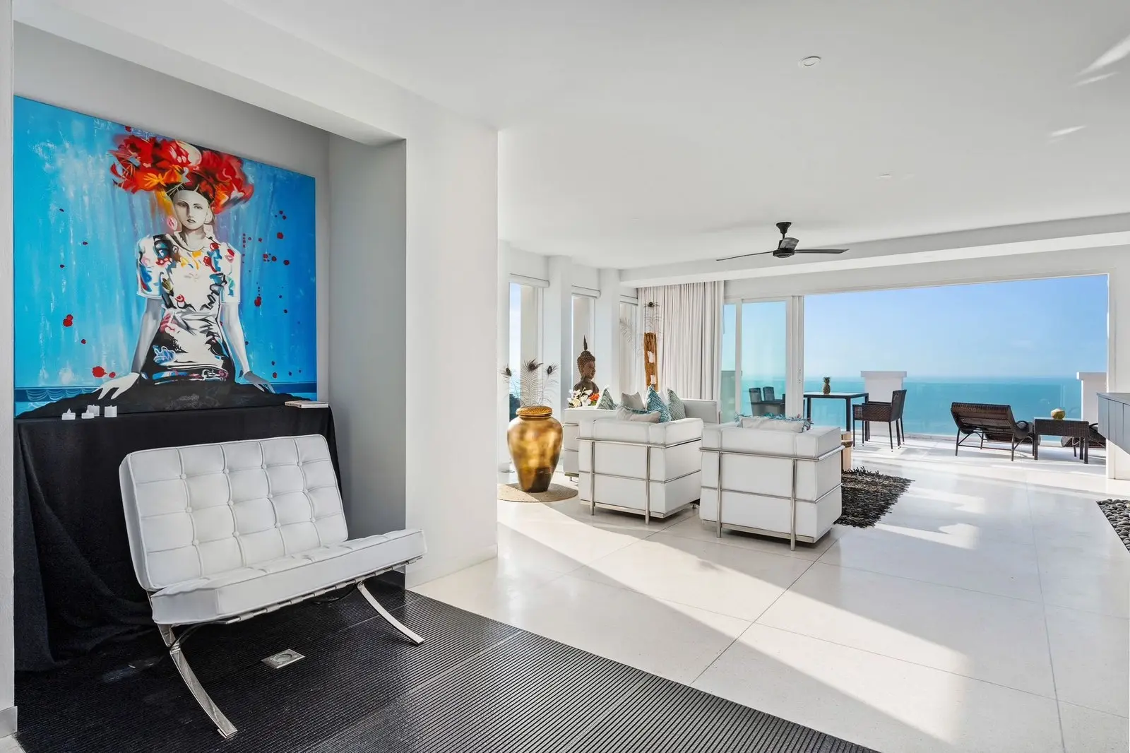 Penthouse luxueux de 2 chambres avec vue sur mer à louer à Bang Por RENT