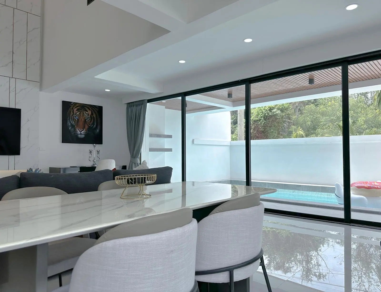 2 BR-Luxurious New Modern Townhouse in Plai Laem, Koh Samui's Most Desirable Area "RENT"