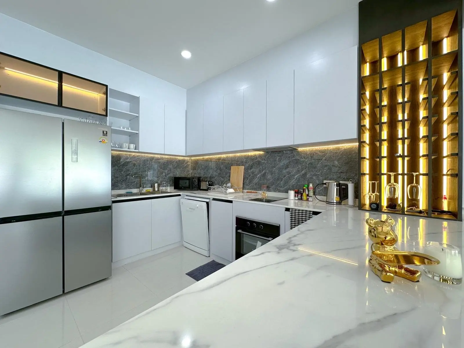 2 BR-Luxurious New Modern Townhouse in Plai Laem, Koh Samui's Most Desirable Area "RENT"