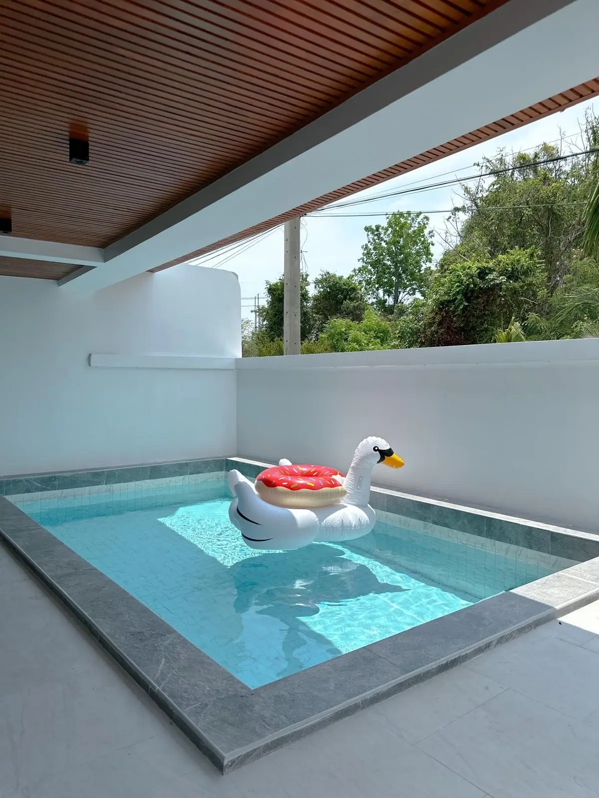 2 BR-Luxurious New Modern Townhouse in Plai Laem, Koh Samui's Most Desirable Area "RENT"