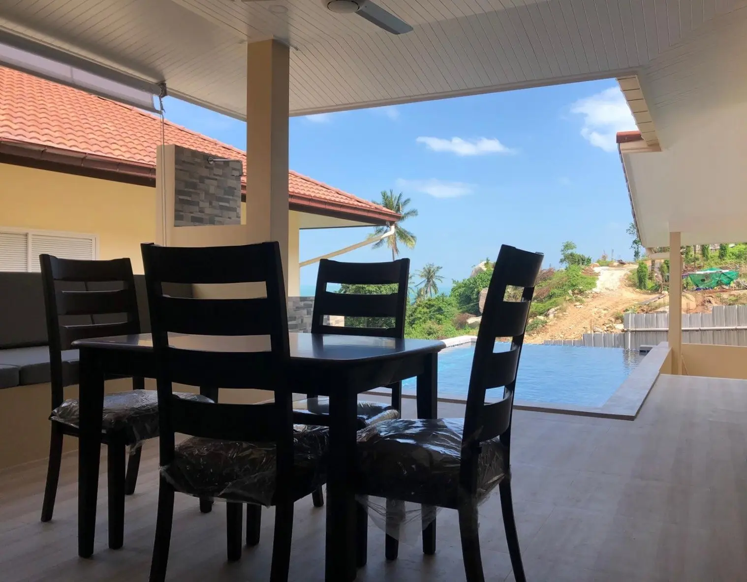 "Seaside Serenity: 2-Bedroom Villa with Private Pool in Chaweng Noi" "RENT"