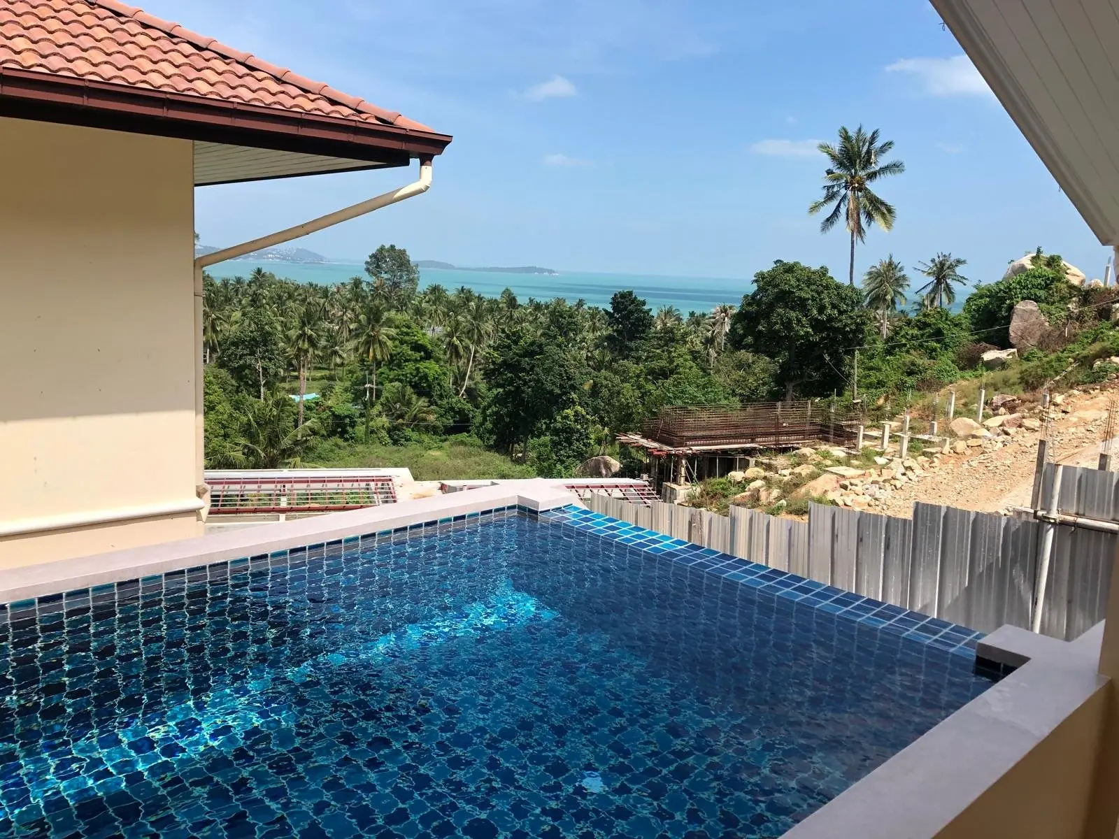 "Seaside Serenity: 2-Bedroom Villa with Private Pool in Chaweng Noi" "RENT"