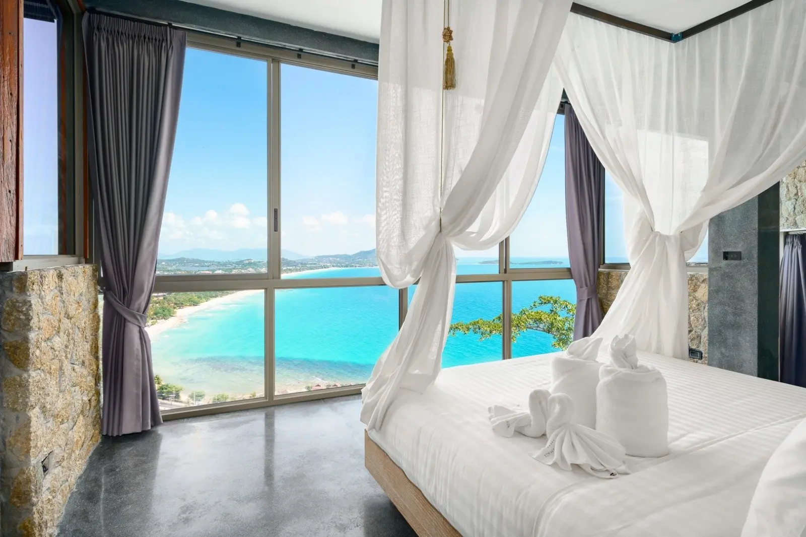 "5-Bedroom Seaside Villa in Chaweng Noi, Koh Samui, Offering Mesmerizing Sea Views" Freehold