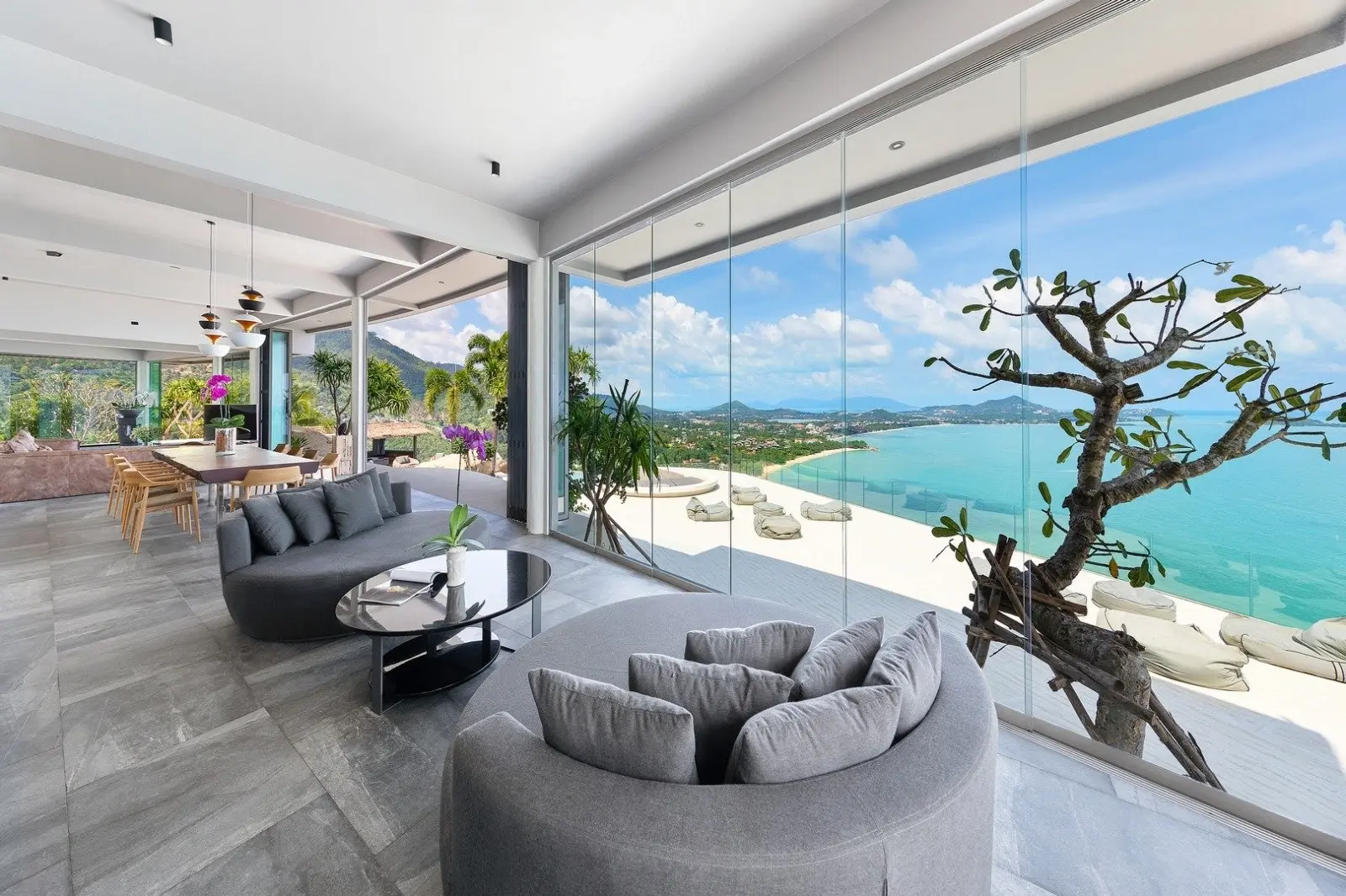 "5-Bedroom Seaside Villa in Chaweng Noi, Koh Samui, Offering Mesmerizing Sea Views" Freehold