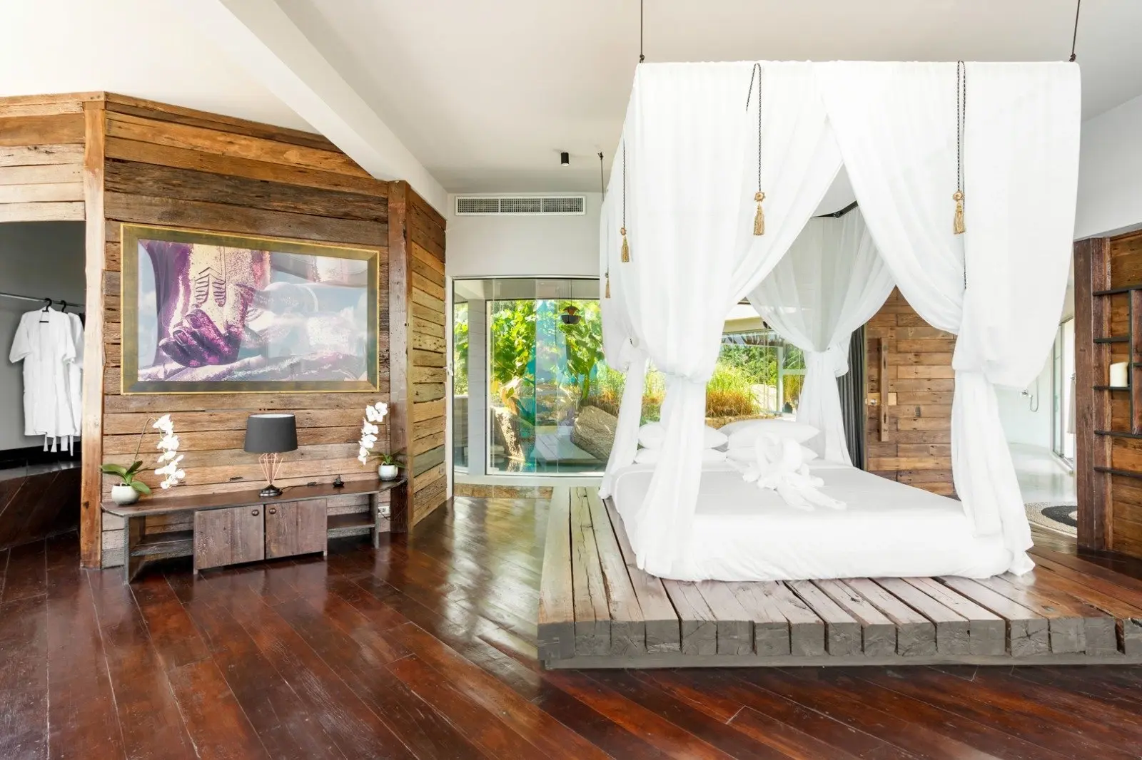 "5-Bedroom Seaside Villa in Chaweng Noi, Koh Samui, Offering Mesmerizing Sea Views" Freehold