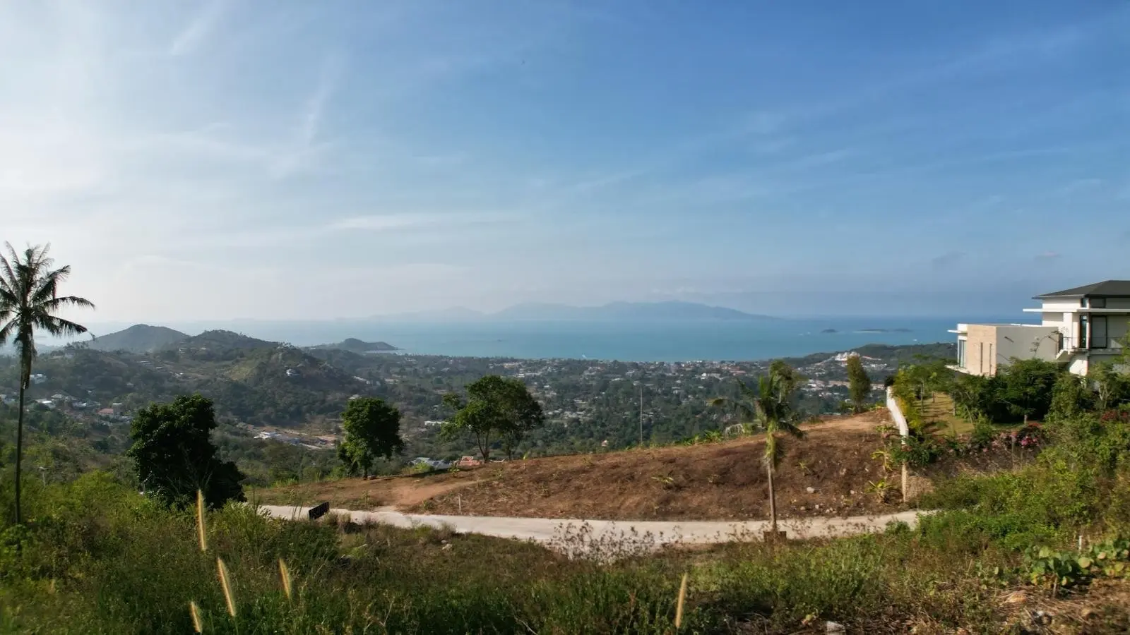 Découvrez la tranquillité de Seaview : terrain prime de 800 m² à Bo Phut, Koh Samui