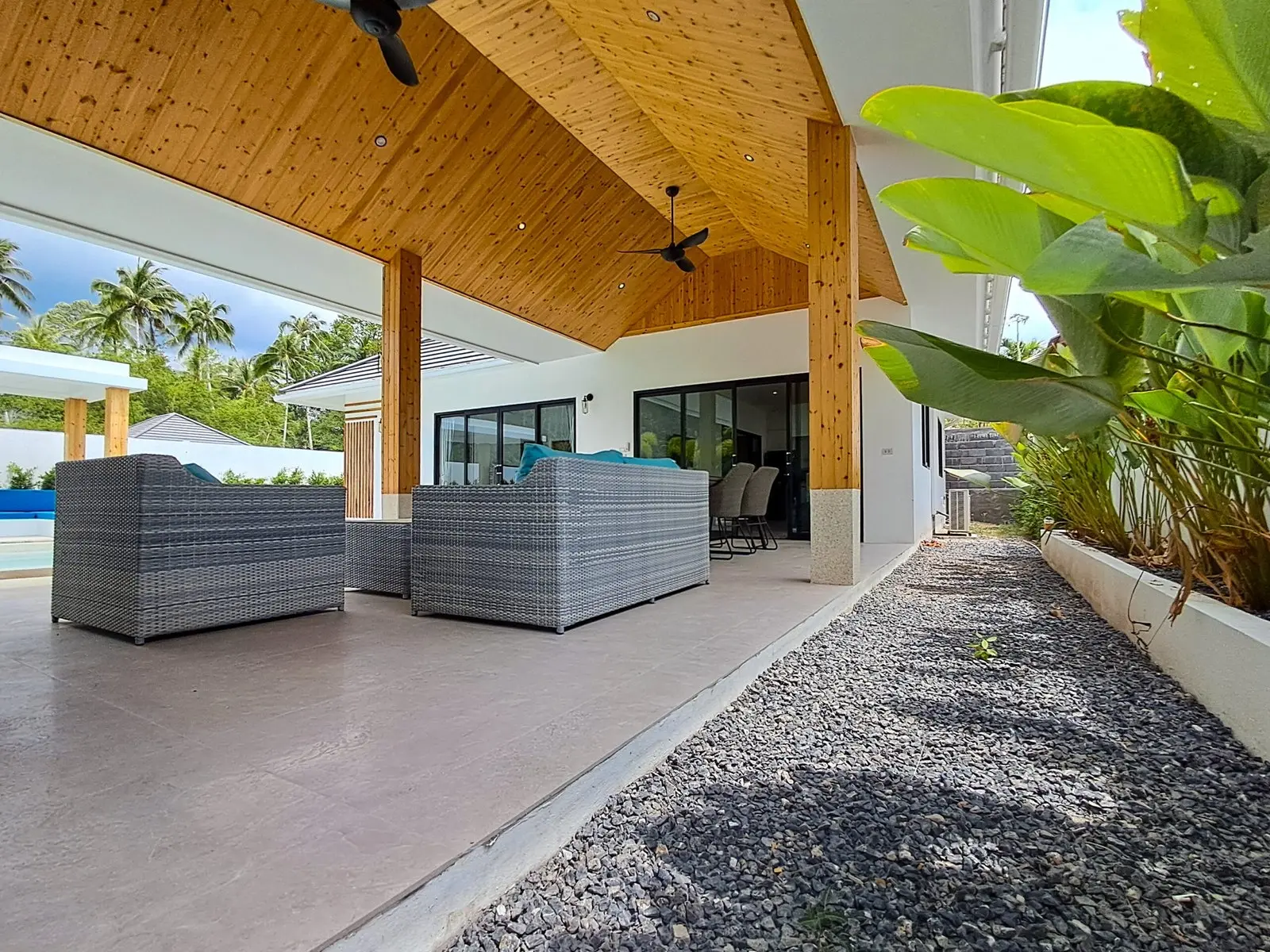 Wonderful 3-Bedroom Pool Villa for Sale in Lamai Koh Samui