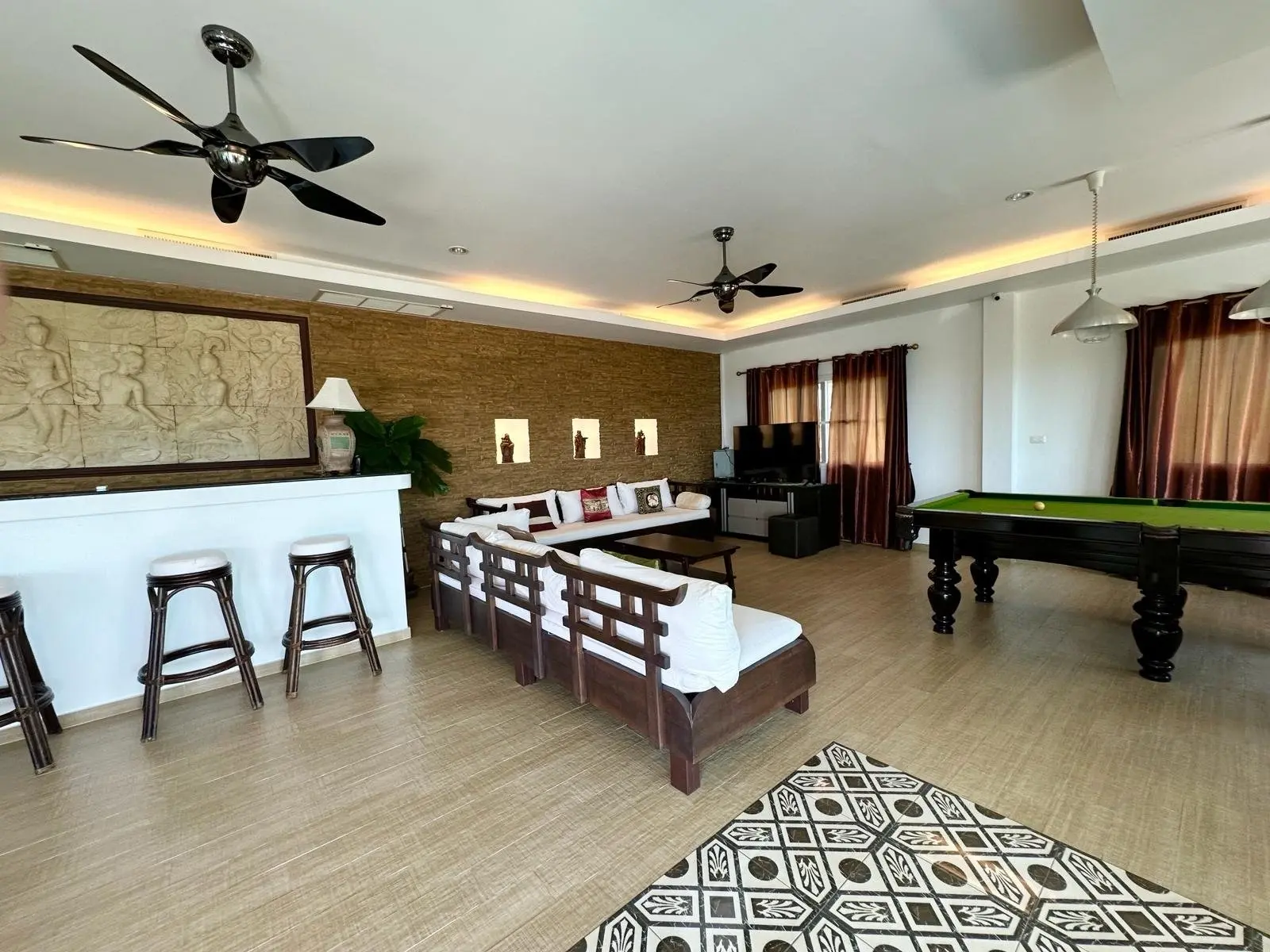 4 Bedroom SEA VIEW Villa in Chaweng Noi for "RENT"