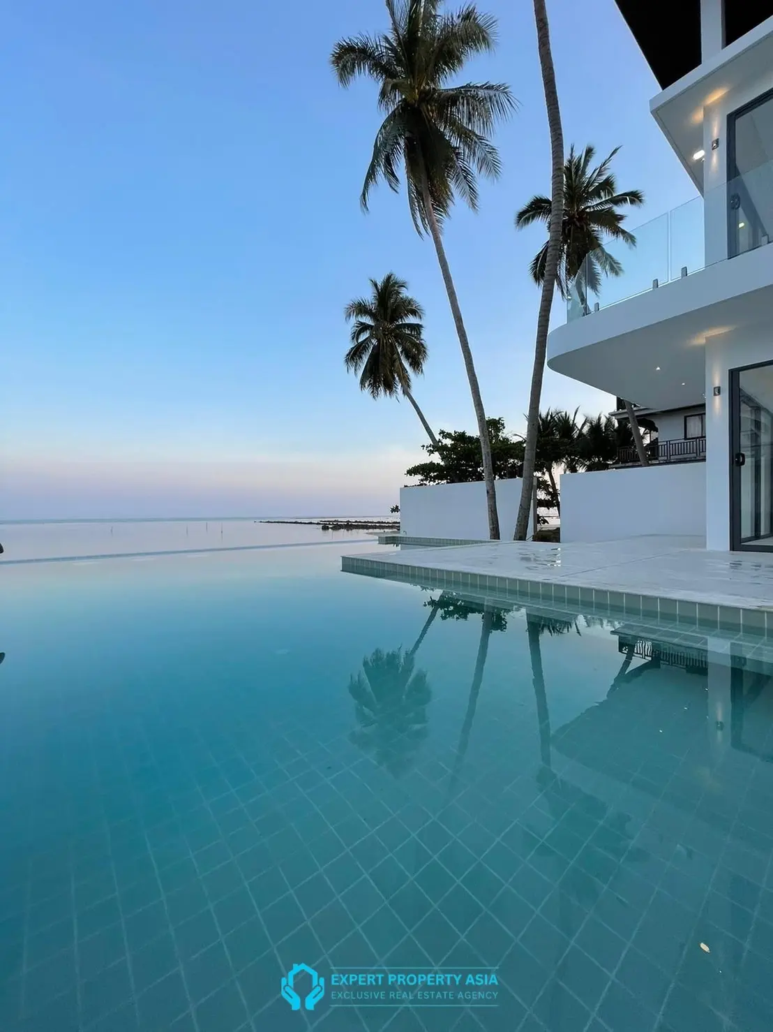 "Architectural Beachfront Masterpiece with Rare T-Shaped Pool – Lamai, Koh Samui"
