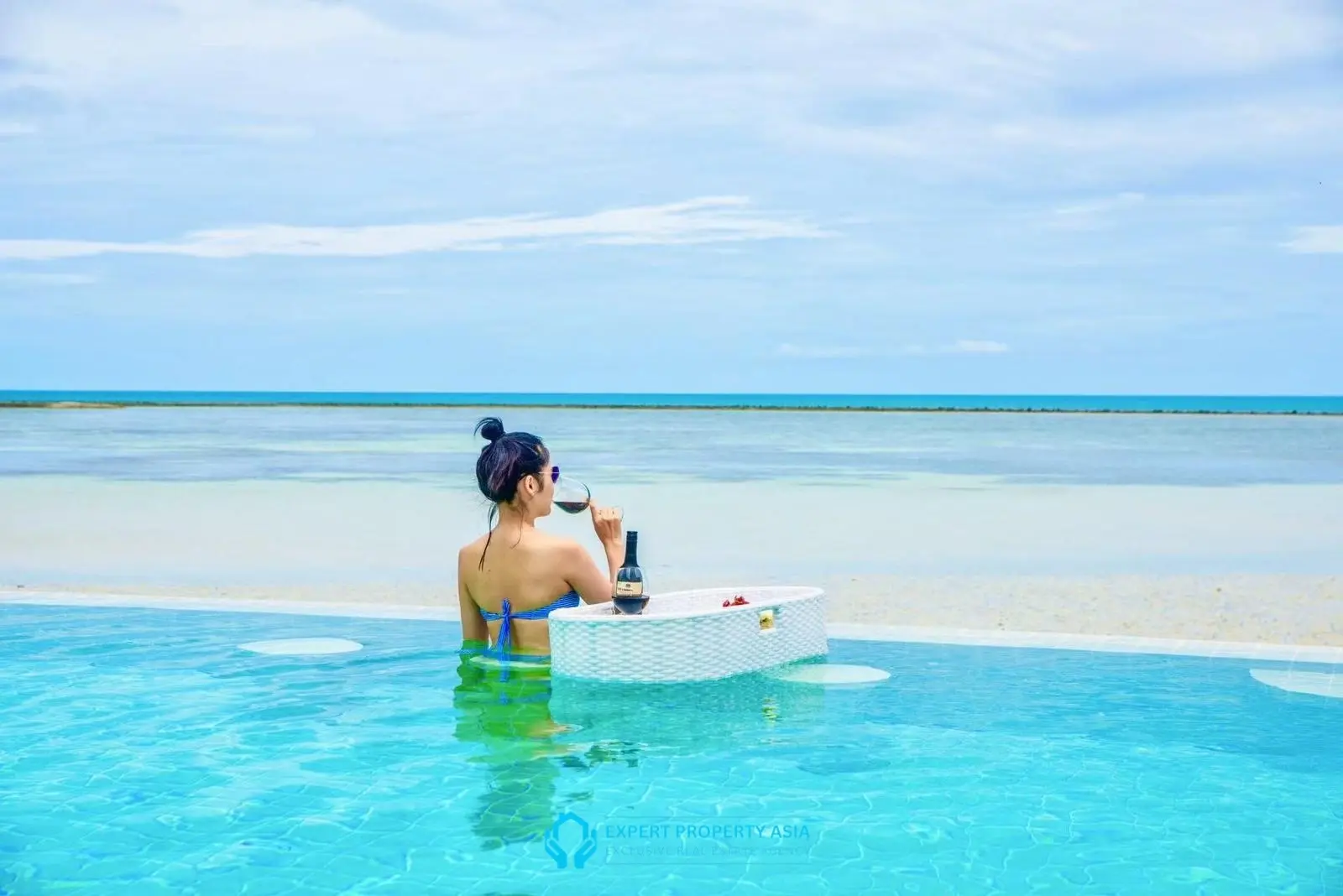 "Architectural Beachfront Masterpiece with Rare T-Shaped Pool – Lamai, Koh Samui"