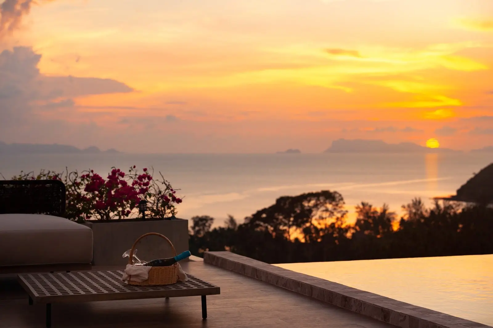 3 Chambres Luxe avec Vue sur le Couché de Soleil à Bang Makham