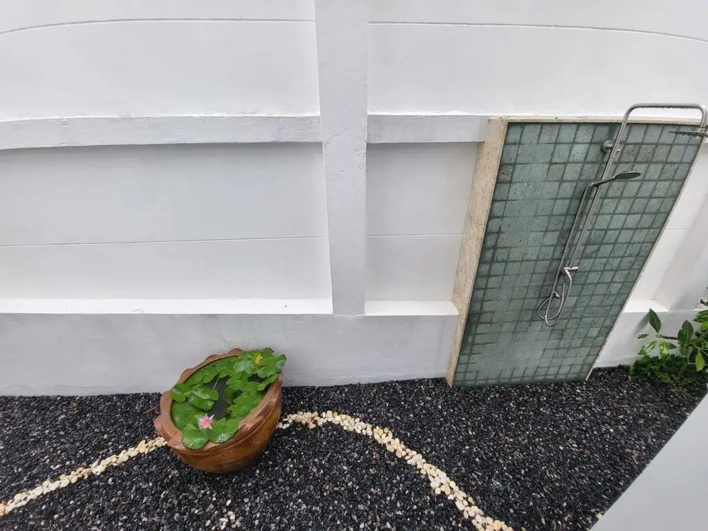 Maison individuelle de 3 chambres avec piscine à louer