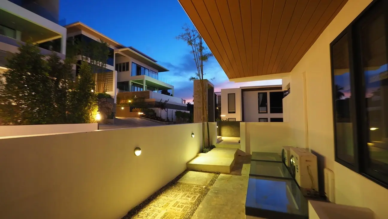 Villa de luxe avec piscine 4 chambres vue panoramique sur la mer