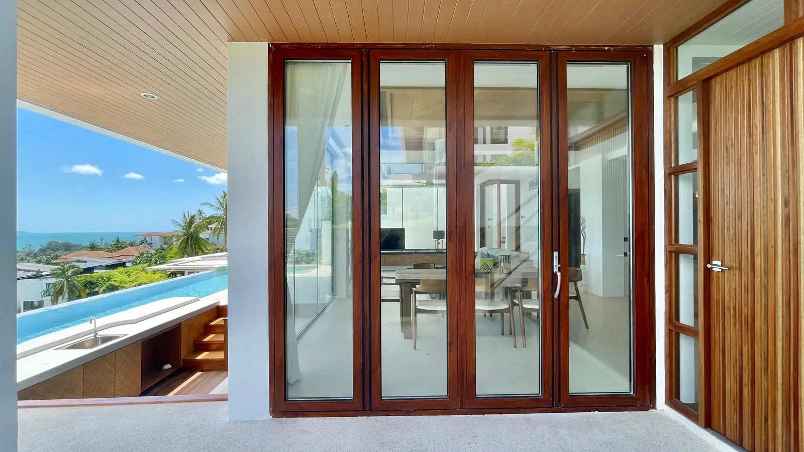 Villa de luxe avec piscine 4 chambres vue panoramique sur la mer