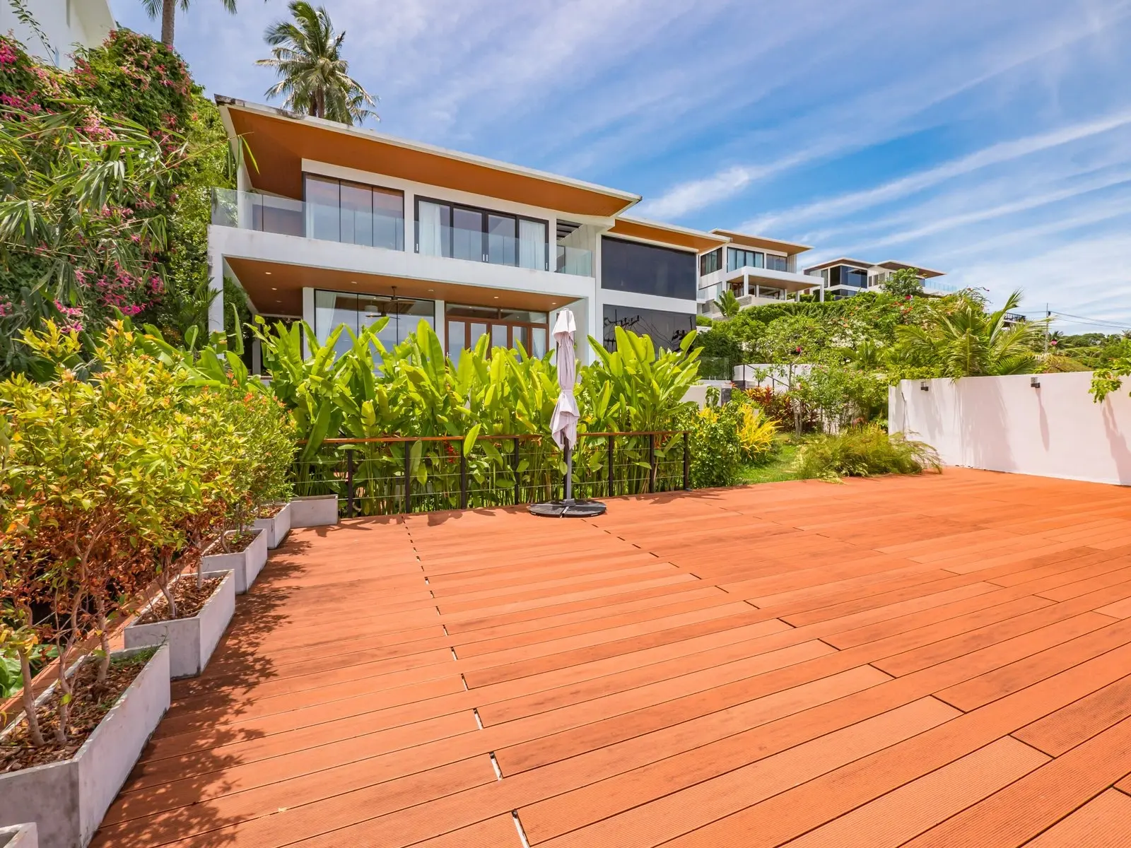 4-Bedroom Luxury Pool Villa with 180-degree ocean view