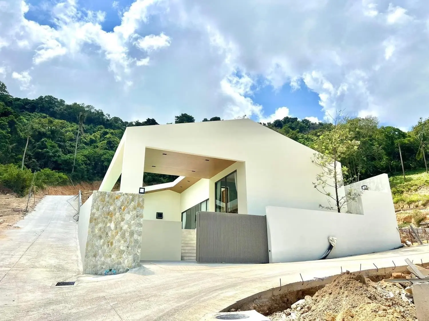 "Offplan " Last Chance: 3-Bedroom in Maenam, Koh Samui - Only 2 Plots Remain!"