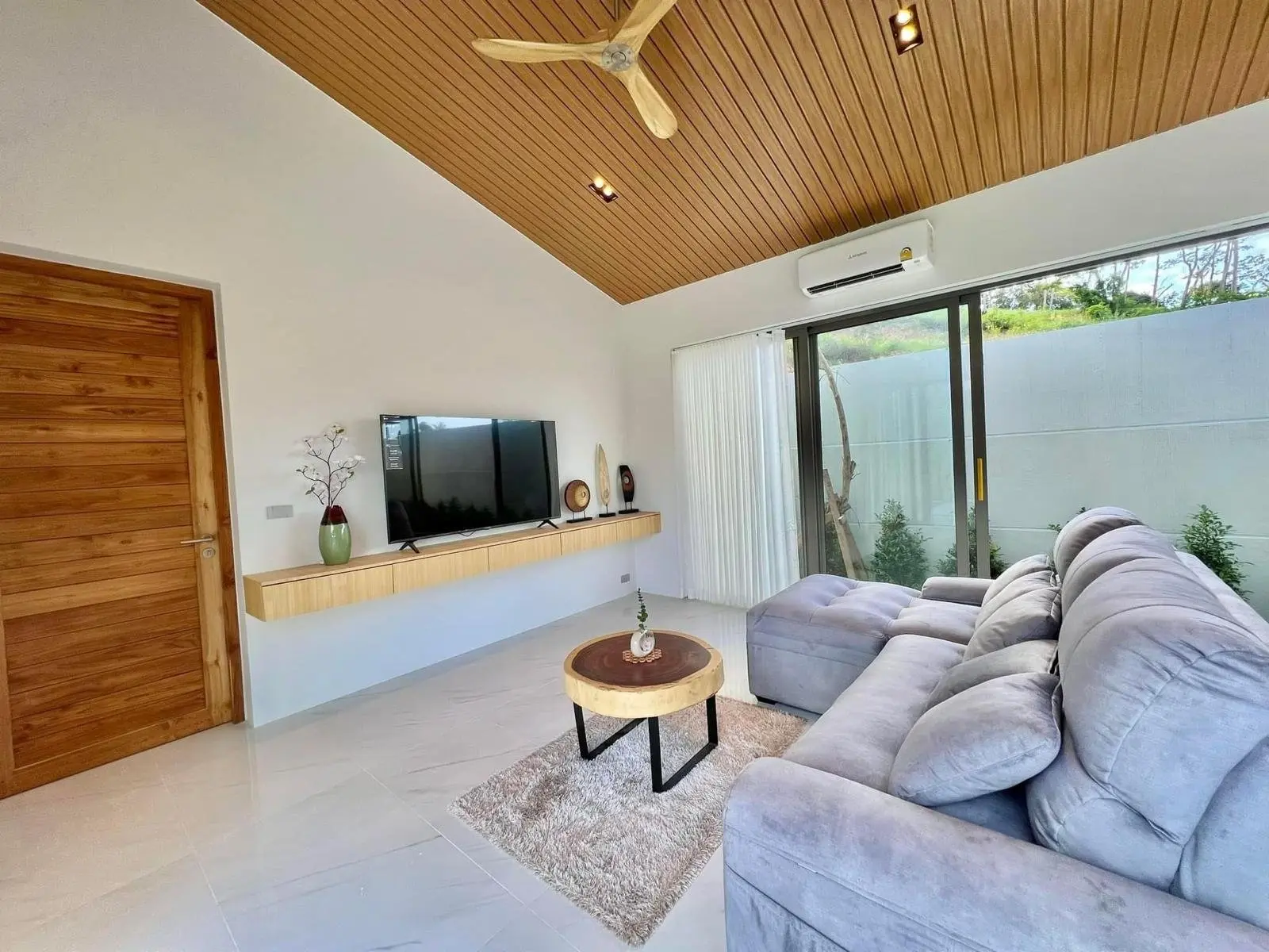 "Offplan " Last Chance: 3-Bedroom in Maenam, Koh Samui - Only 2 Plots Remain!"