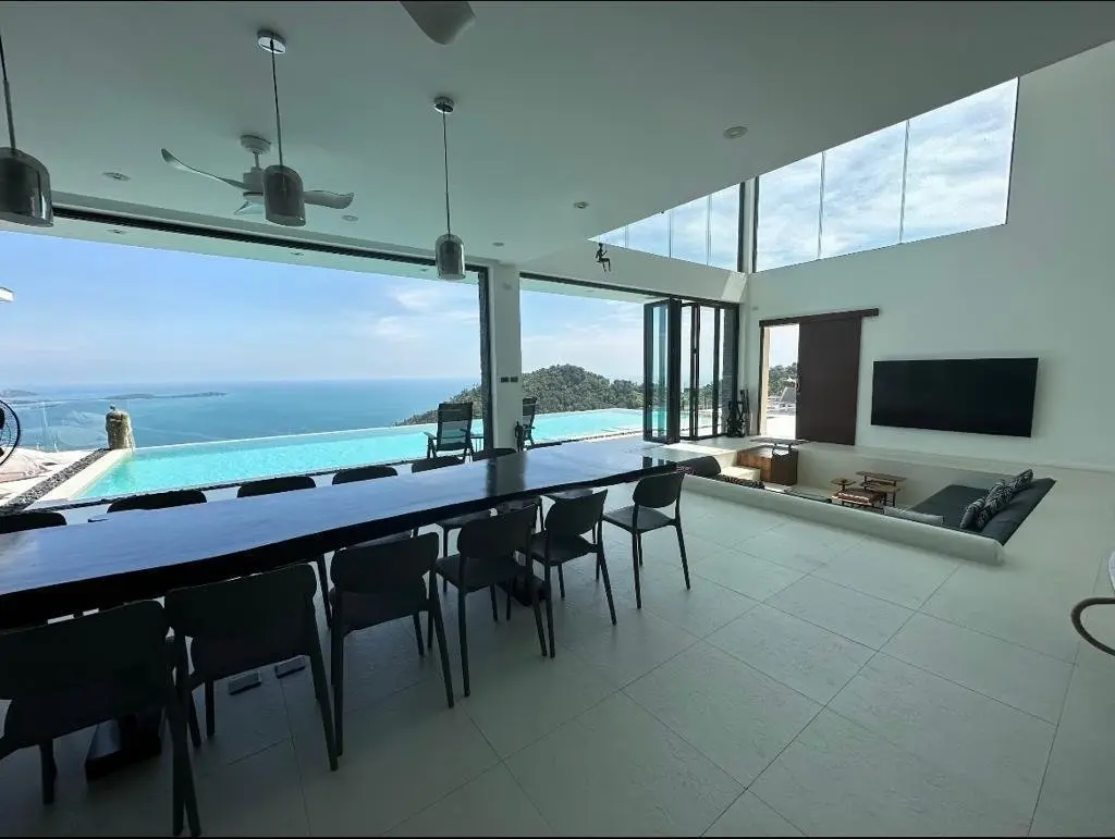 Villa de 7 chambres avec vue sur l'océan à Chaweng Noi, Samui